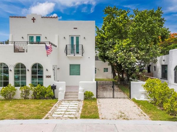 1636 SW 9th St , Miami, FL 33135