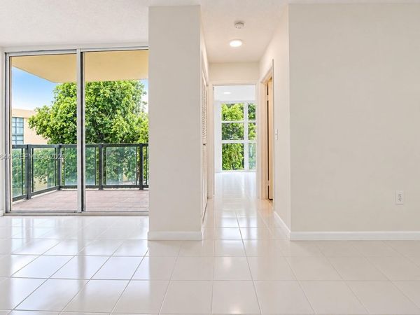 11750 SW 18th St , Unit 416-I, Miami, FL 33175