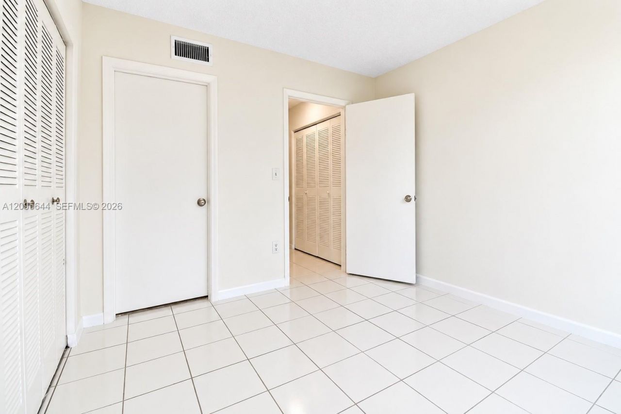11750 SW 18th St , Unit 416-I, Miami, FL 33175 Photo