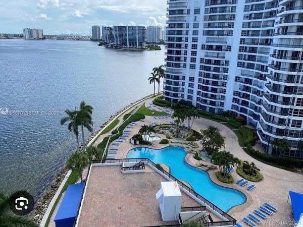 19195 NE Mystic Pointe dr , Unit 2703, Aventura, FL 33180