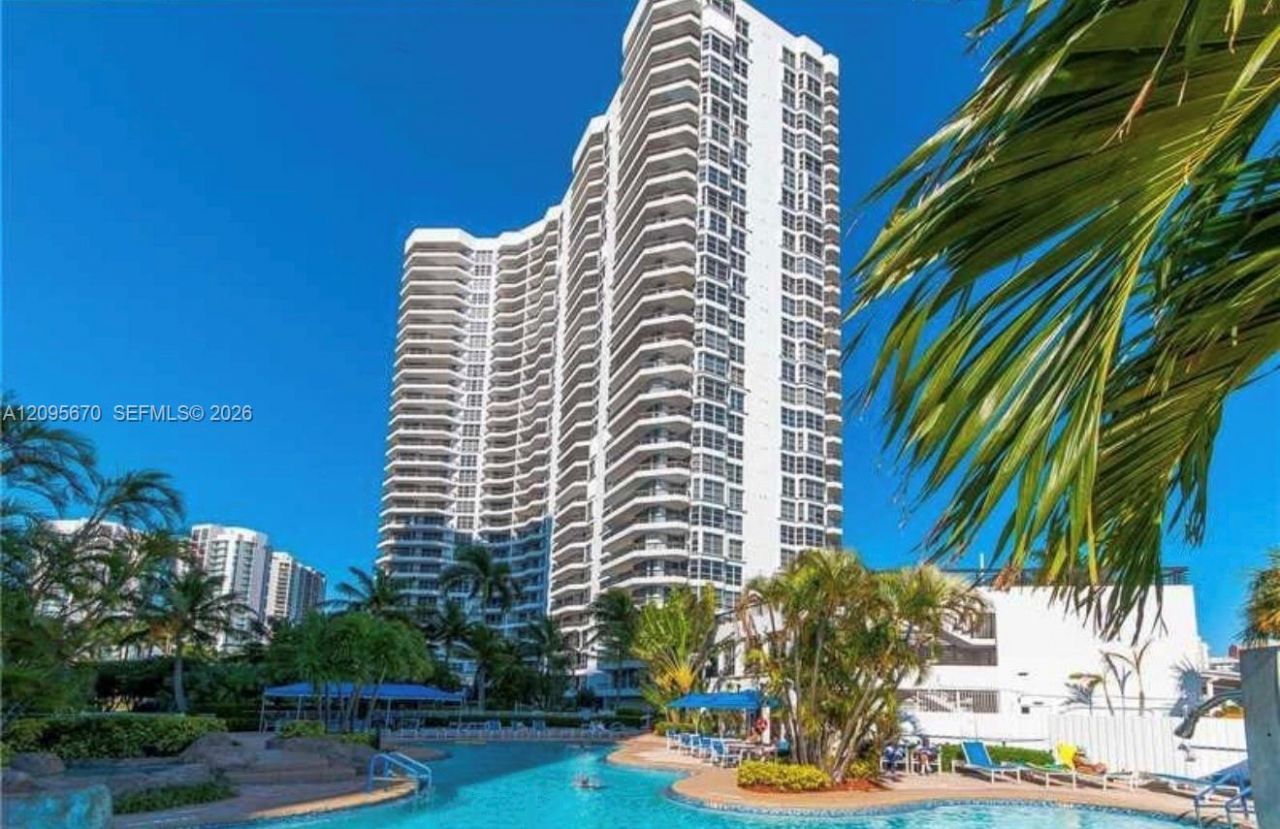 19195 NE Mystic Pointe Dr , Unit 2703, Aventura, FL 33180 Photo