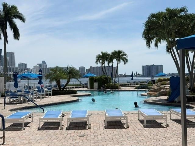 19195 NE Mystic Pointe Dr , Unit 2703, Aventura, FL 33180 Photo