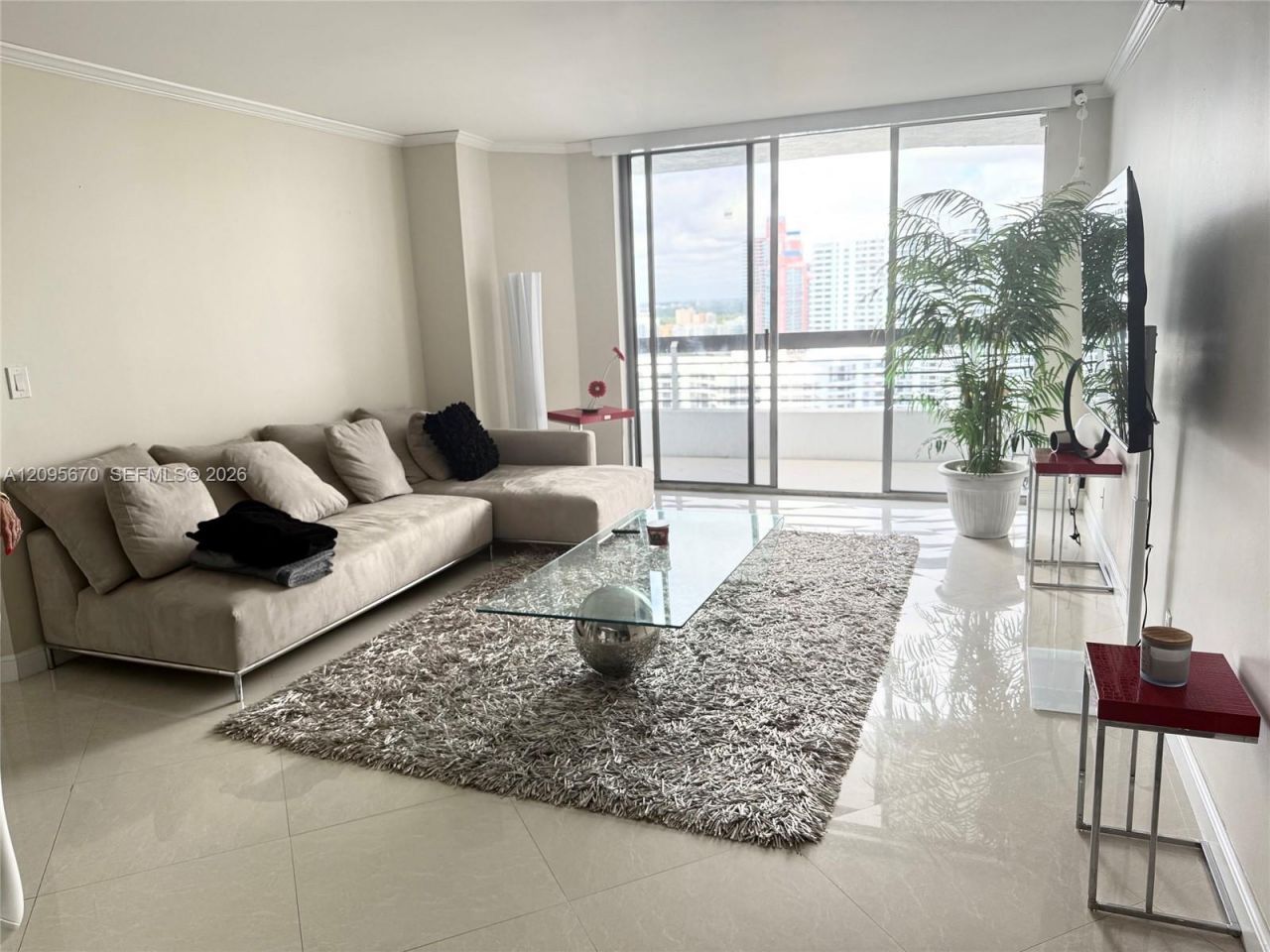 19195 NE Mystic Pointe Dr , Unit 2703, Aventura, FL 33180 Photo