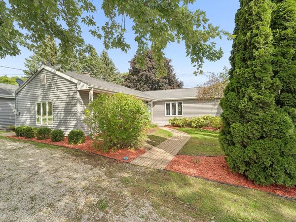N7869 Lakeshore DRIVE, Fond Du Lac, WI 54937