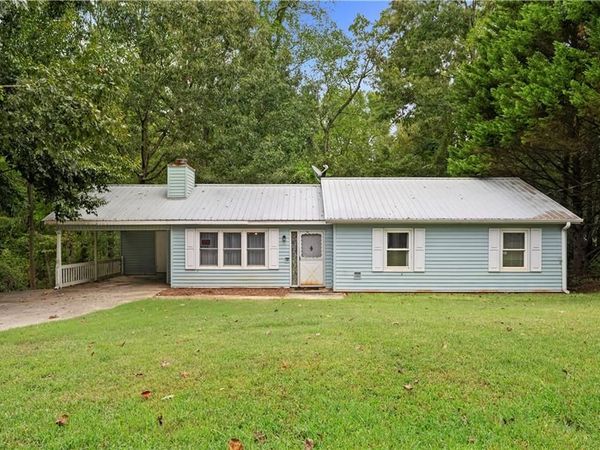 5510 Concord Circle , Gainesville, GA 30507