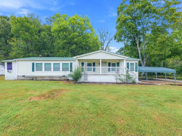 5898 Highway 100 W, Pleasantville, TN 37033