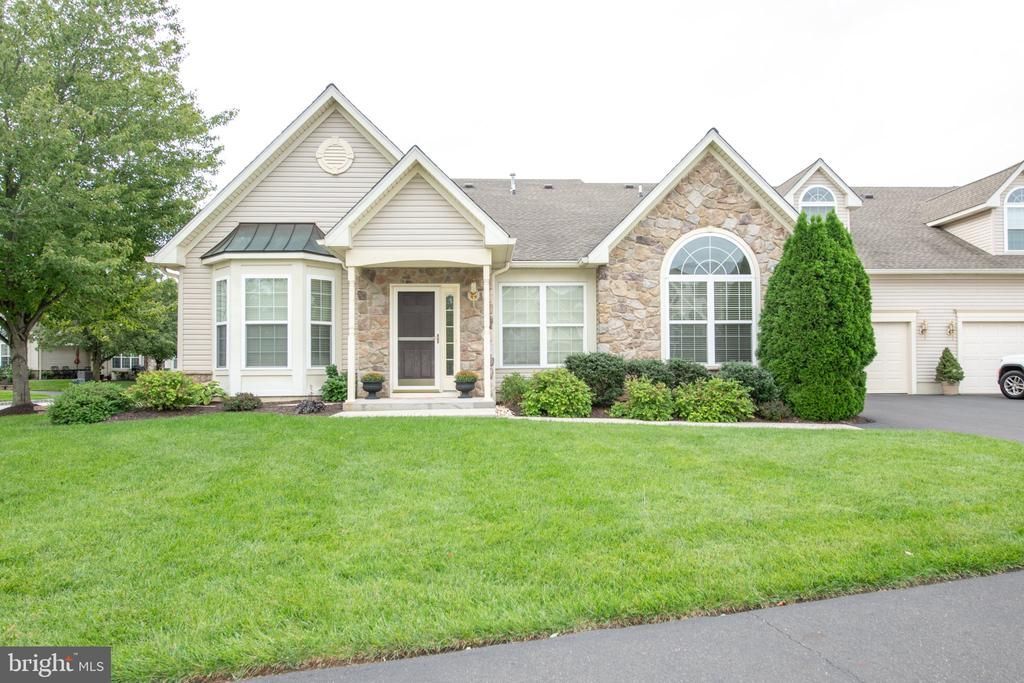 182 SHADY BROOK DRIVE, LANGHORNE, PA 19047