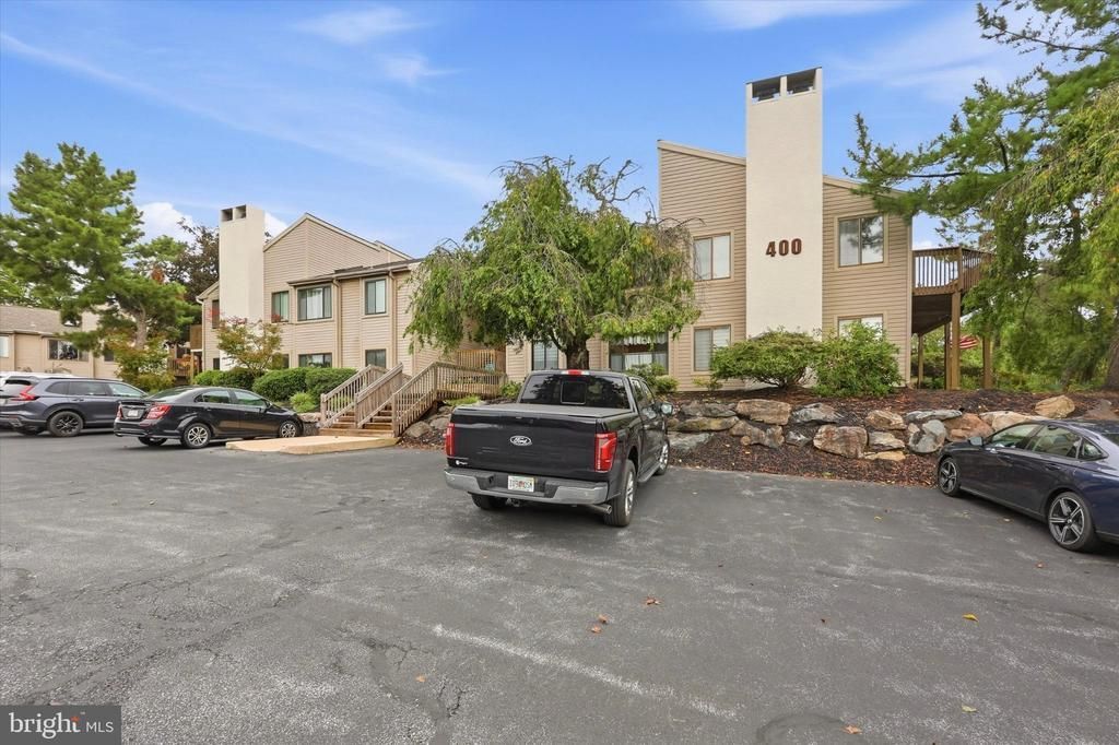 406 PRITCHARD PLACE , NEWTOWN SQUARE, PA 19073