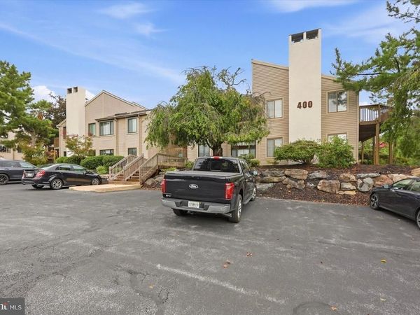 406 PRITCHARD PLACE , NEWTOWN SQUARE, PA 19073