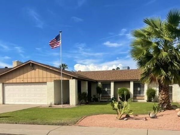 3932 W BECKER Lane, Phoenix, AZ 85029