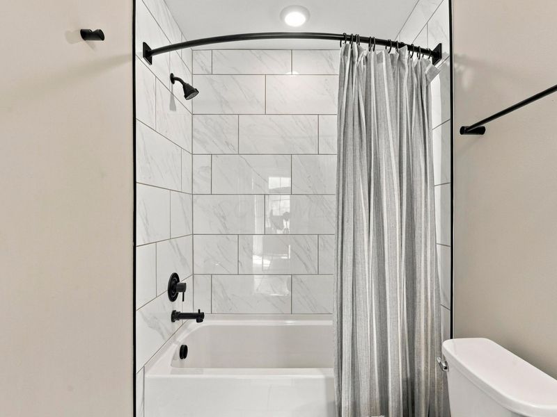 990 Pullman Place, Unit 29, Grandview Heights, OH 43212 Photo 13