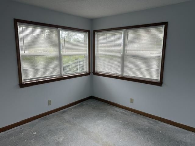 1207 Erin Way  Photo 7