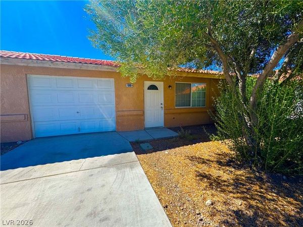 1060 Marne Court , Unit B, Pahrump, NV 89048