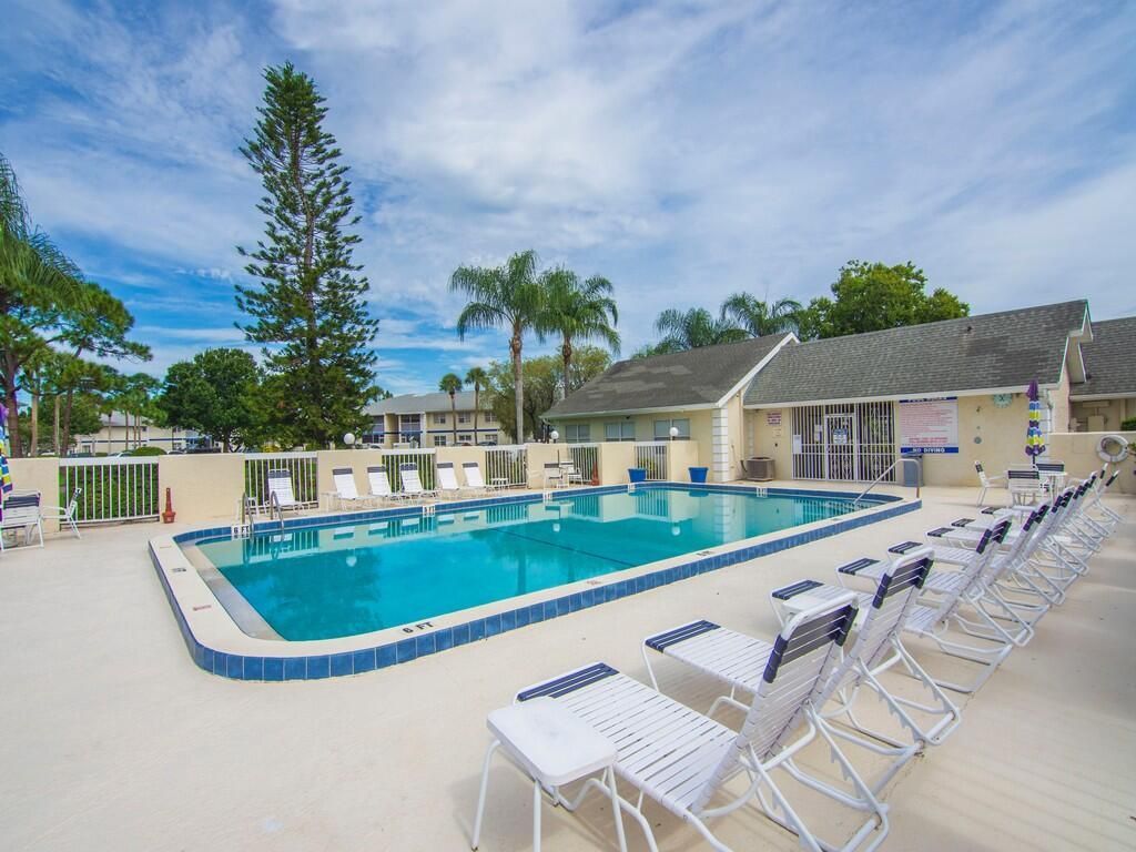 1505 SE Royal Green Circle, Unit 103, Port Saint Lucie, FL 34952 Photo