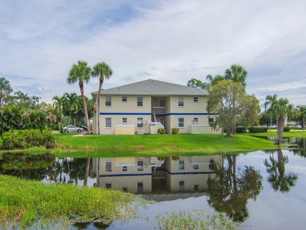 1505 SE Royal Green Circle, Unit 103, Port Saint Lucie, FL 34952 Photo