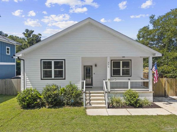279 Seamarge Ln, Pensacola, FL 32507