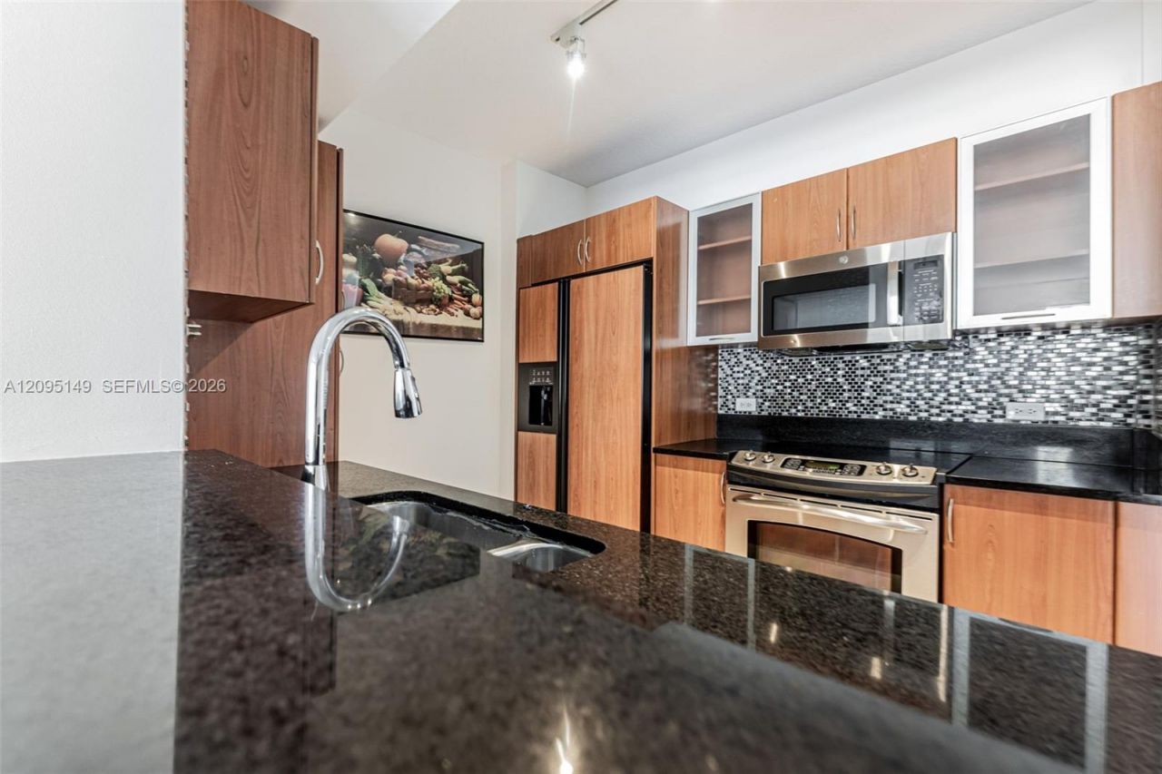 2775 NE 187th St , Unit 623, Aventura, FL 33180 Photo