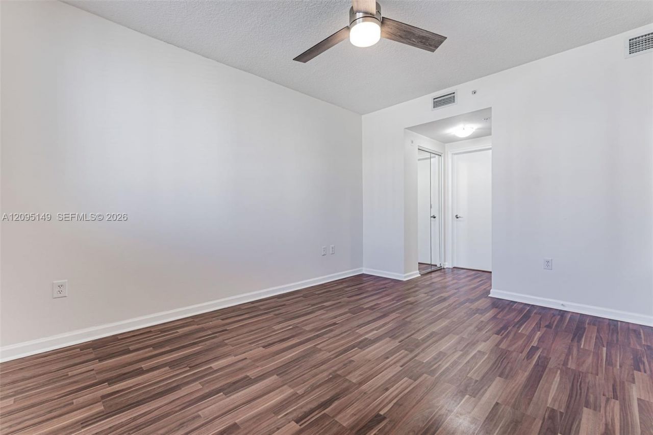 2775 NE 187th St , Unit 623, Aventura, FL 33180 Photo