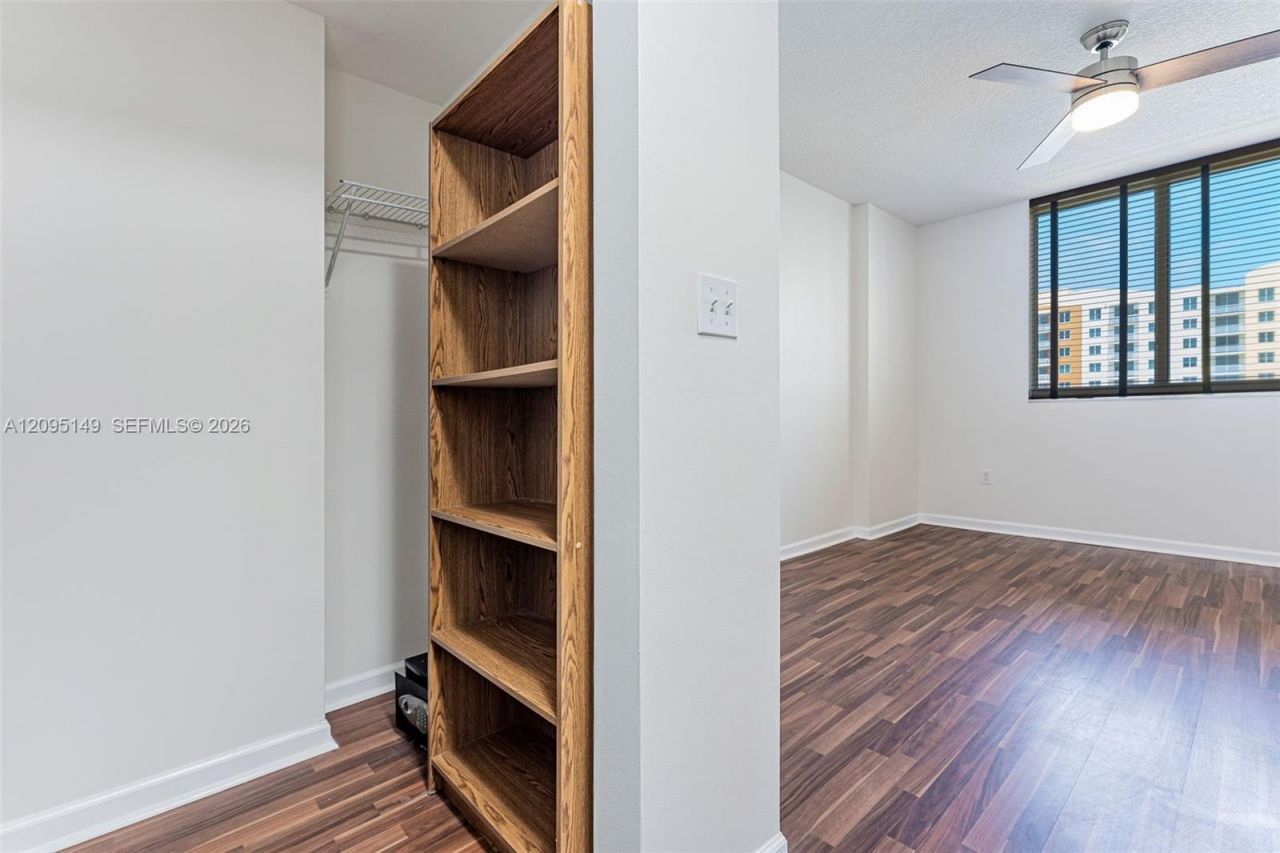 2775 NE 187th St , Unit 623, Aventura, FL 33180 Photo