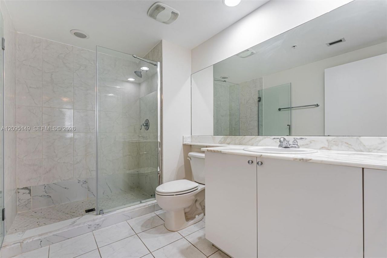 2775 NE 187th St , Unit 623, Aventura, FL 33180 Photo