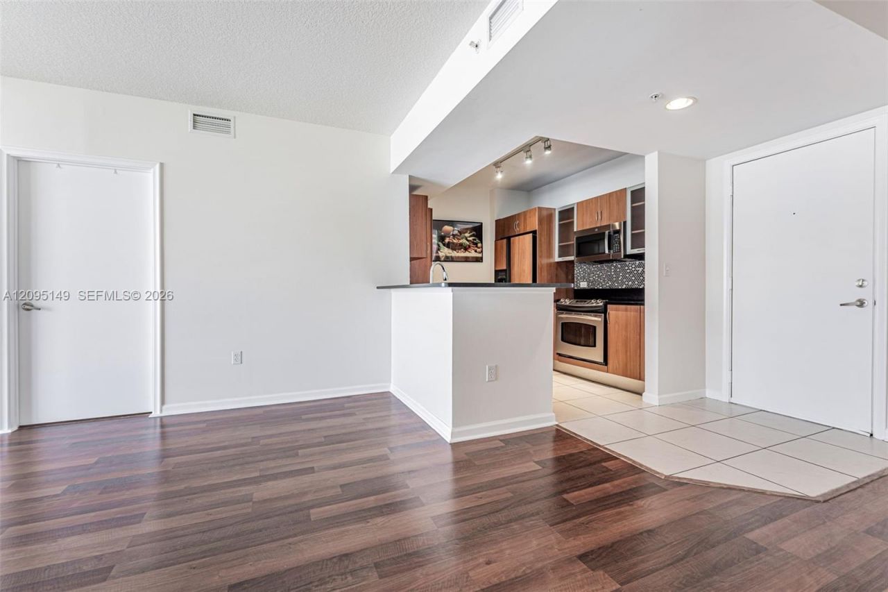 2775 NE 187th St , Unit 623, Aventura, FL 33180 Photo