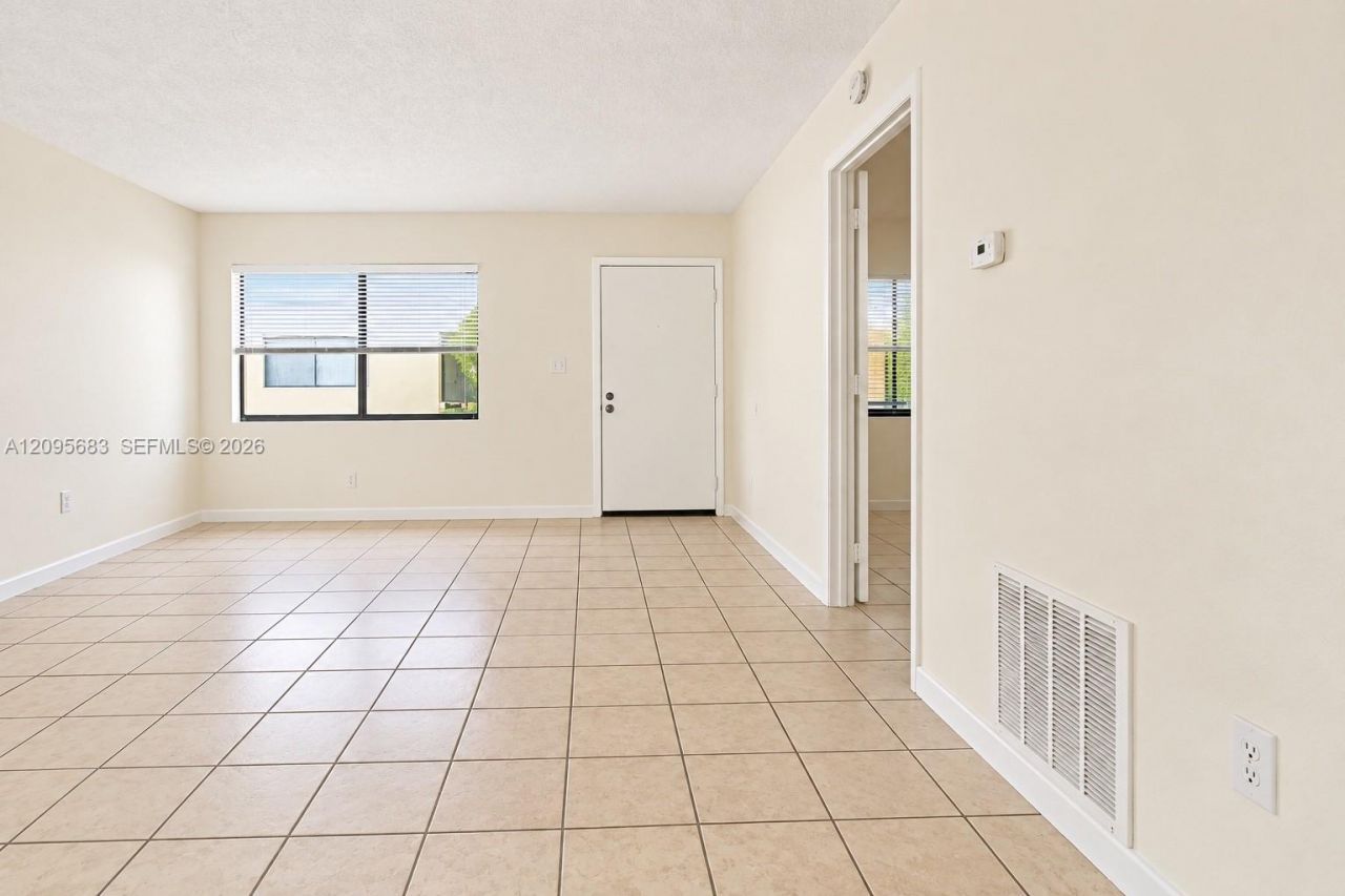 8400 SW 133rd Ave Rd , Unit 318, Miami, FL 33183 Photo