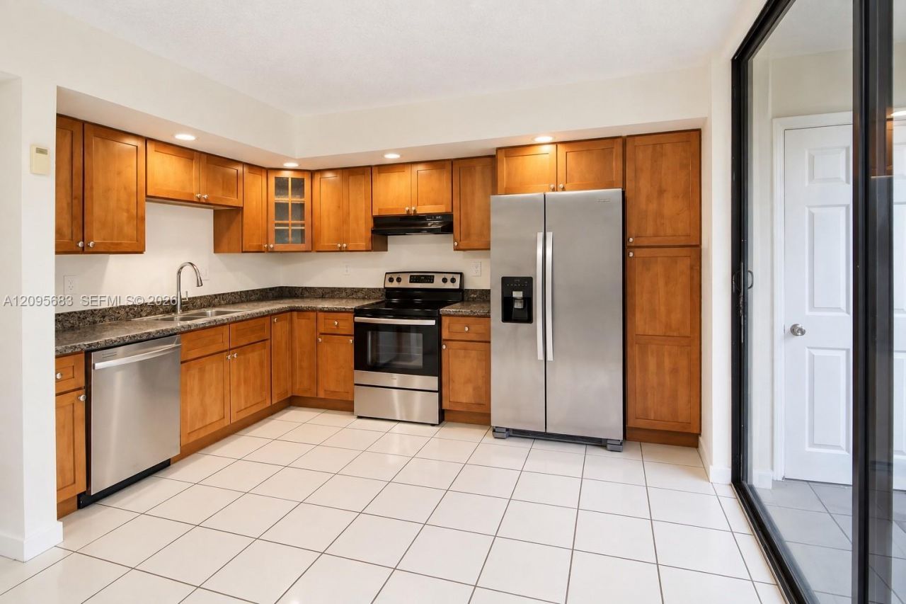 8400 SW 133rd Ave Rd , Unit 318, Miami, FL 33183 Photo