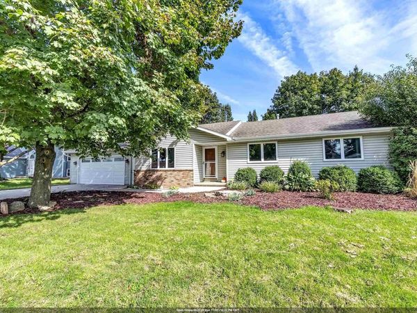 610 S WILD ROSE LANE, Appleton, WI 54914