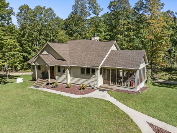 21125 Valencourt Road, Copemish, MI 49625