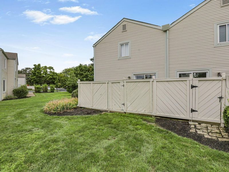 5233 Captains Court, Columbus, OH 43220 Photo 62