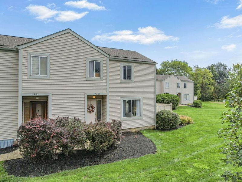 5233 Captains Court, Columbus, OH 43220 Photo 65