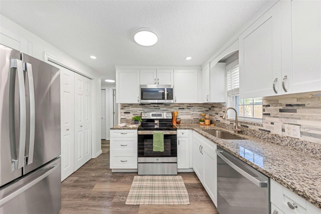 6200 Emerald Drive , New Port Richey, FL 34653 Photo