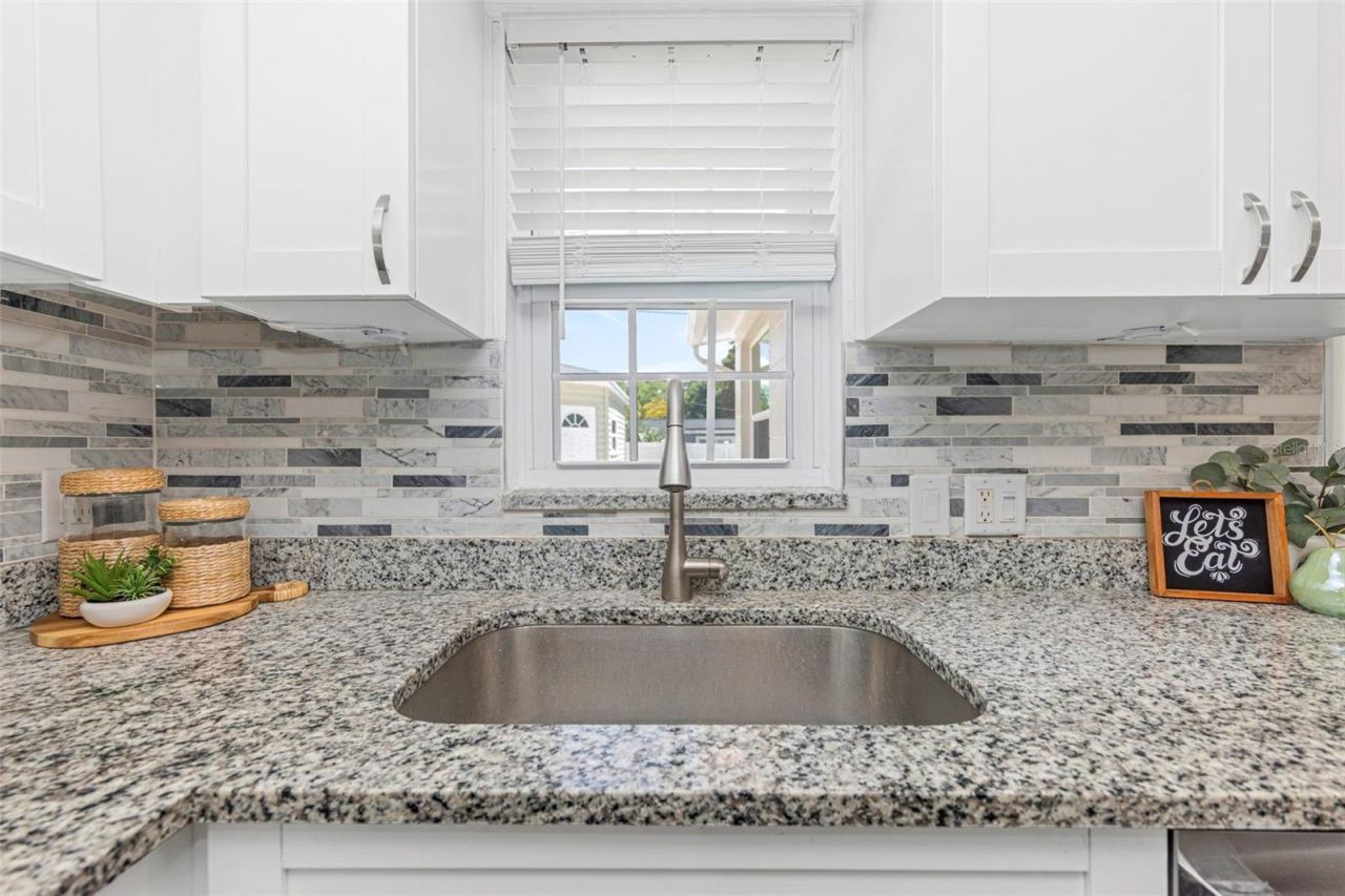 6200 Emerald Drive , New Port Richey, FL 34653 Photo