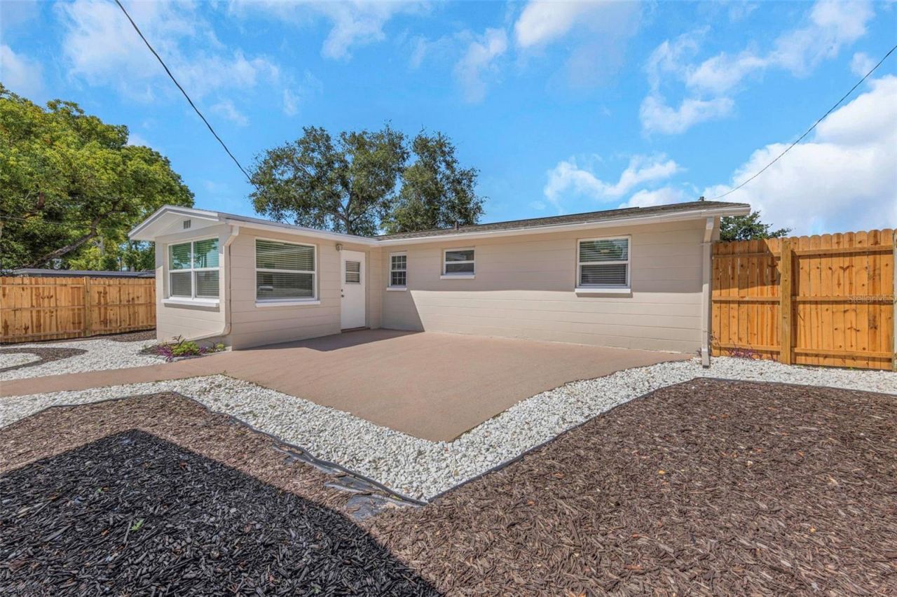6200 Emerald Drive , New Port Richey, FL 34653 Photo