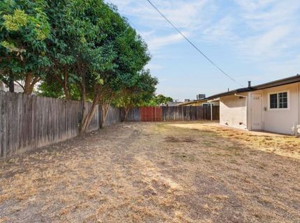 3608 Floral Dr, North Highlands, CA 95660 Photo