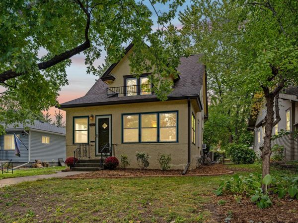 2017 22nd Avenue NE, Minneapolis, MN 55418