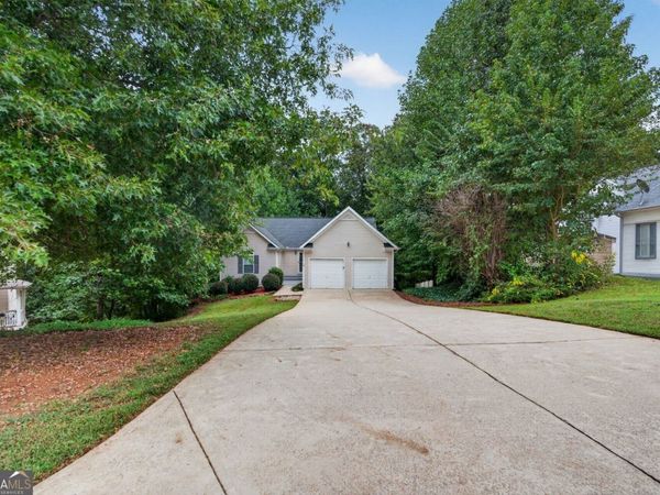 17 Mitchell Drive, Hiram, GA 30141