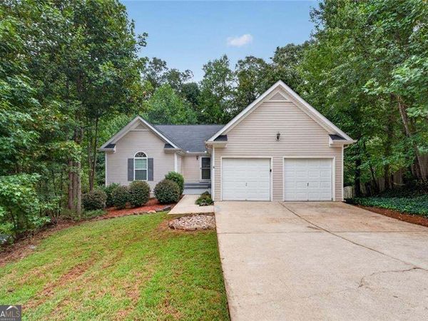 17 Mitchell Drive, Hiram, GA 30141