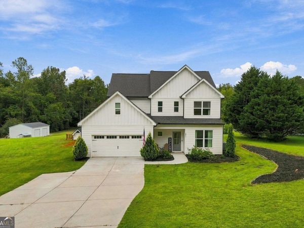 201 Strickland Drive, Dawsonville, GA 30534