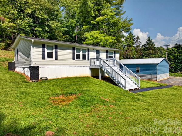1000 Halewood Road , Marshall, NC 28753