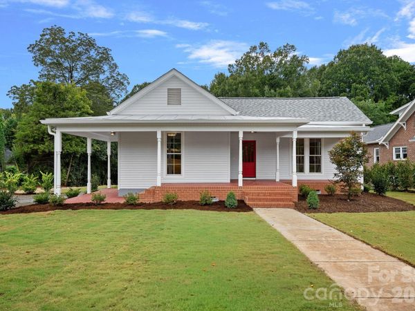 705 N Main Street, Davidson, NC 28036