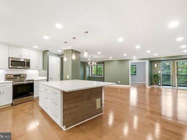5903 MOUNT EAGLE DRIVE, Unit 304, ALEXANDRIA, VA 22303