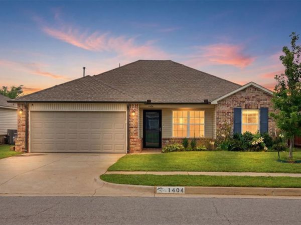 1404 Sandstone Drive, Noble, OK 73068