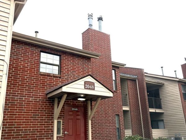 2048 N RAND Road, Unit 202, Palatine, IL 60074