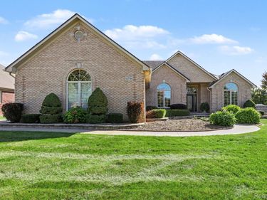 63746 Providence, Washington Township, Mi 48095