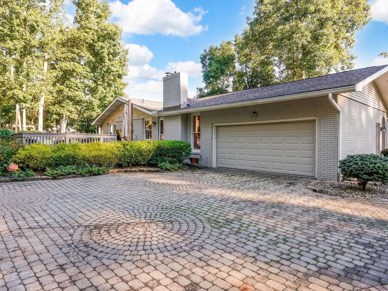 1594 Oakview Drive, Columbus, OH 43235 Photo 45