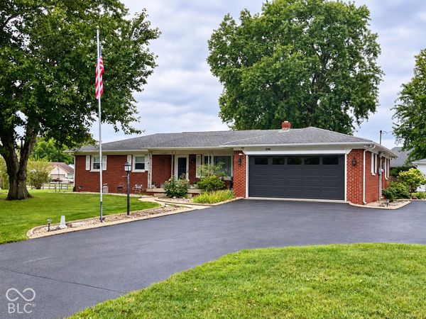5706 W Southport Road , Indianapolis, IN 46221