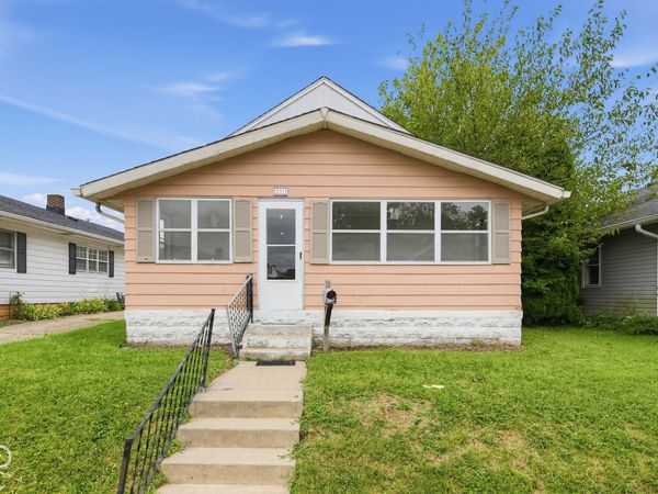 131 N 6th Avenue , Beech Grove, IN 46107
