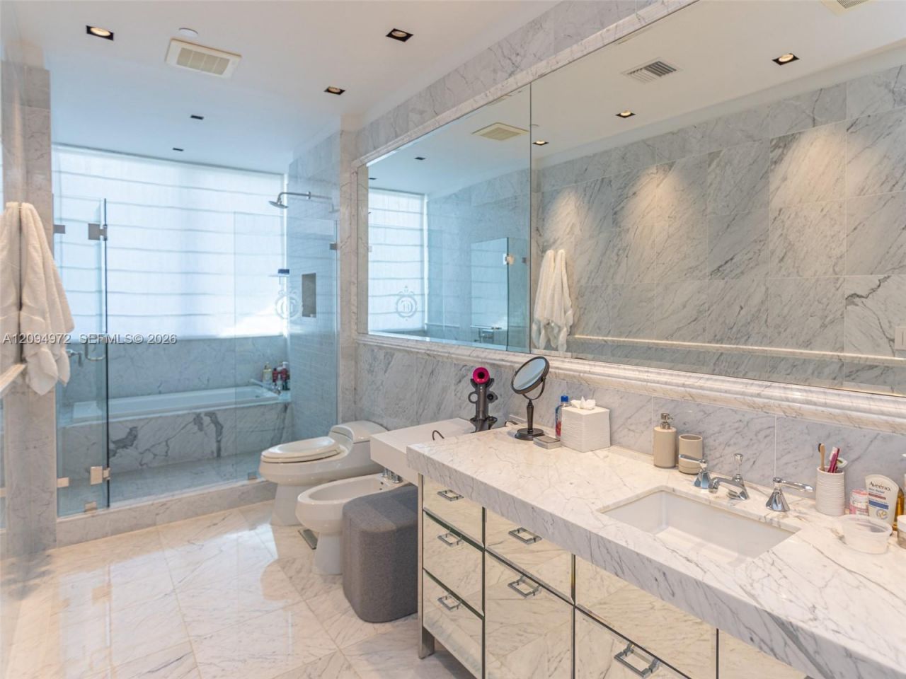 17475 Collins Ave, Unit 1602, Sunny Isles Beach, FL 33160 Photo