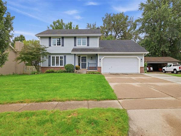 725 NE 9th Street, Ankeny, IA 50021